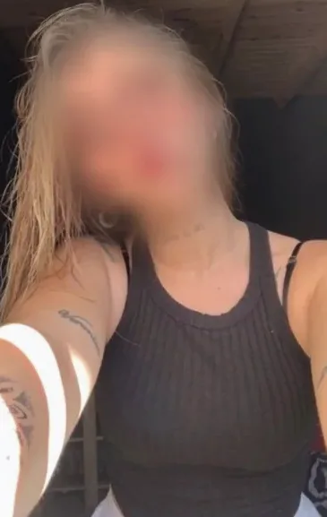 Alena, 32