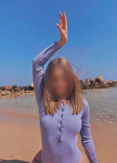 Fabienne, 27