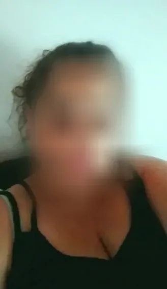 Helena, 33
