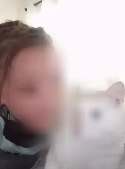 Lotta, 38