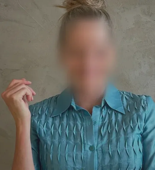 Luisa, 39