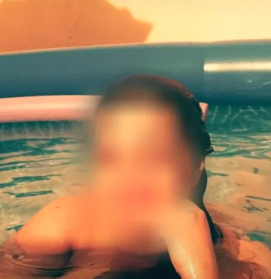 Melanie, 37