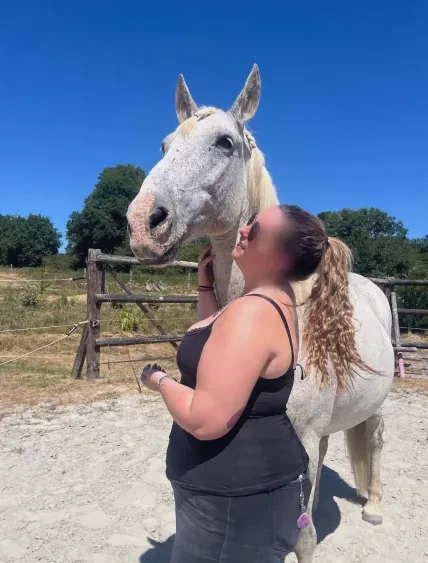 Ramona, 23