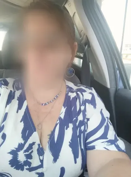 Vivien, 40