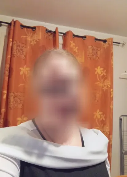 Yasmin, 37