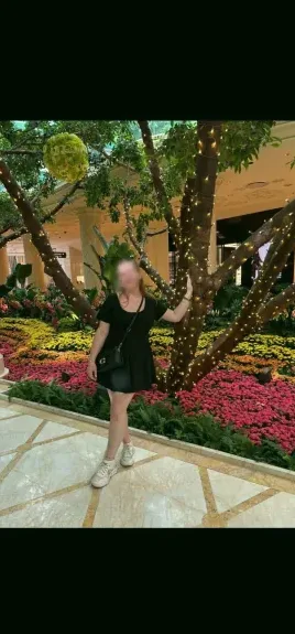 Pia, 25